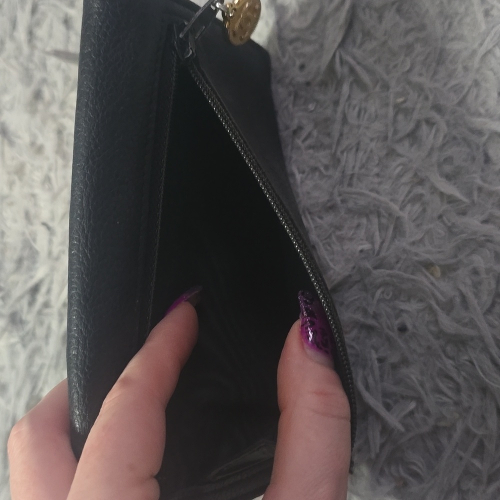Chanel Big CC Logo Black Caviar W/ Gold Hardware Bifold Wallet (COA)(EUC)✨ - Picture 13 of 16